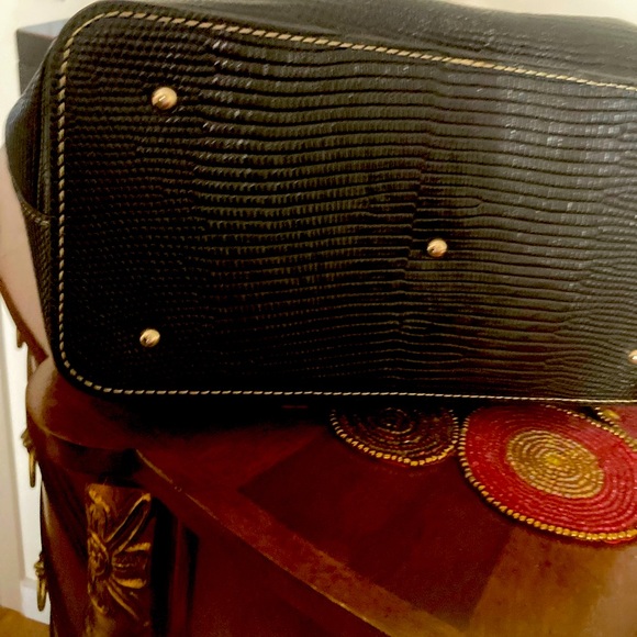 Dooney and Bourke beautiful lizard, Barlow - Picture 8 of 9